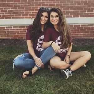 Meet your Posher, Ellysa